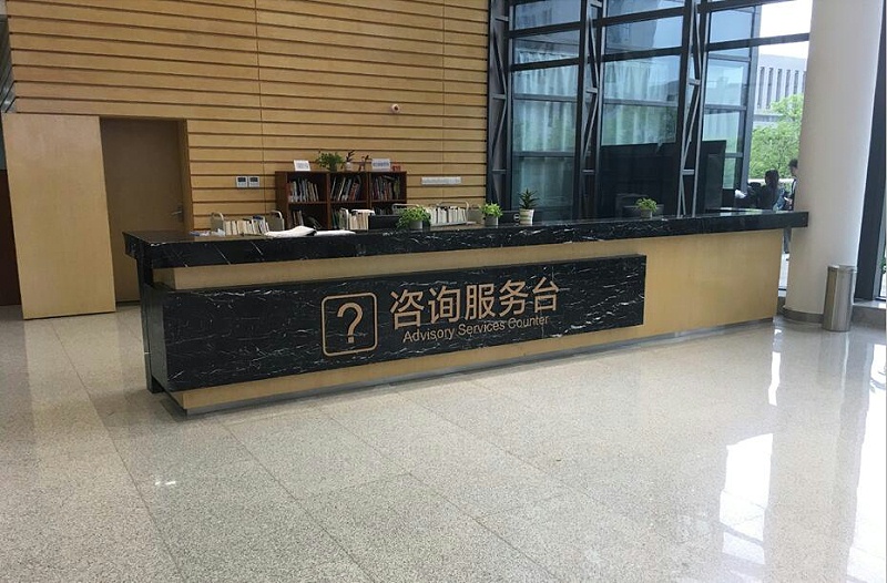 標識牌廠家分享：高端酒店標識設計的三個要點-千帆標識，行業經驗18年，為400+企業或市政單位提供標識系統解決方案。